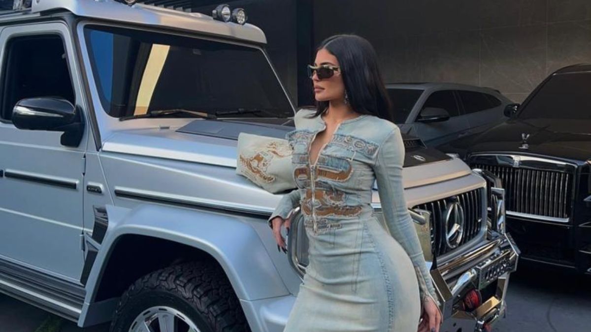 from-ferrari-to-rolls-royce-to-bugatti-just-name-it-and-kylie-jenner-owns-it-check-her-swanky-car-collection